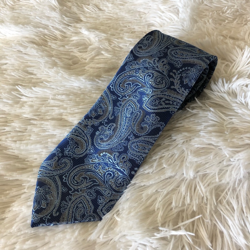 • Bermuda Men’s Necktie •
